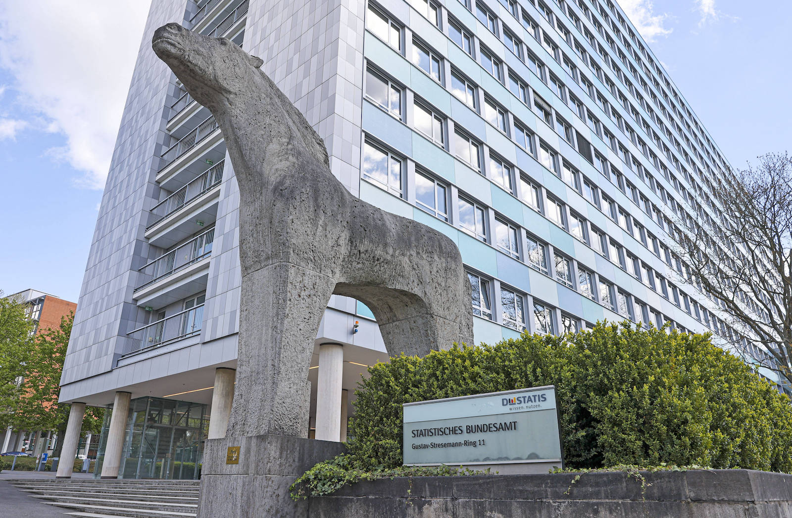 Corona-Pandemie: Lebenserwartung um halbes Jahr verkürzt Corona-Pandemie: Lebenserwartung um halbes Jahr verkürzt