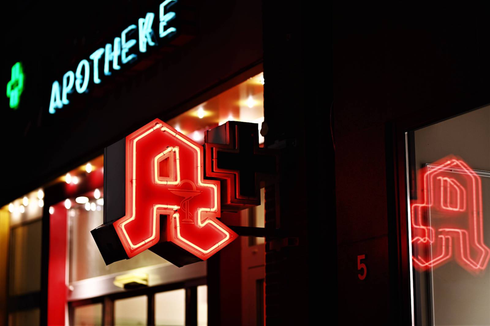 Telepharmazie: Übernehmen PTA jetzt Notdienste? Telepharmazie: Übernehmen PTA jetzt Notdienste?