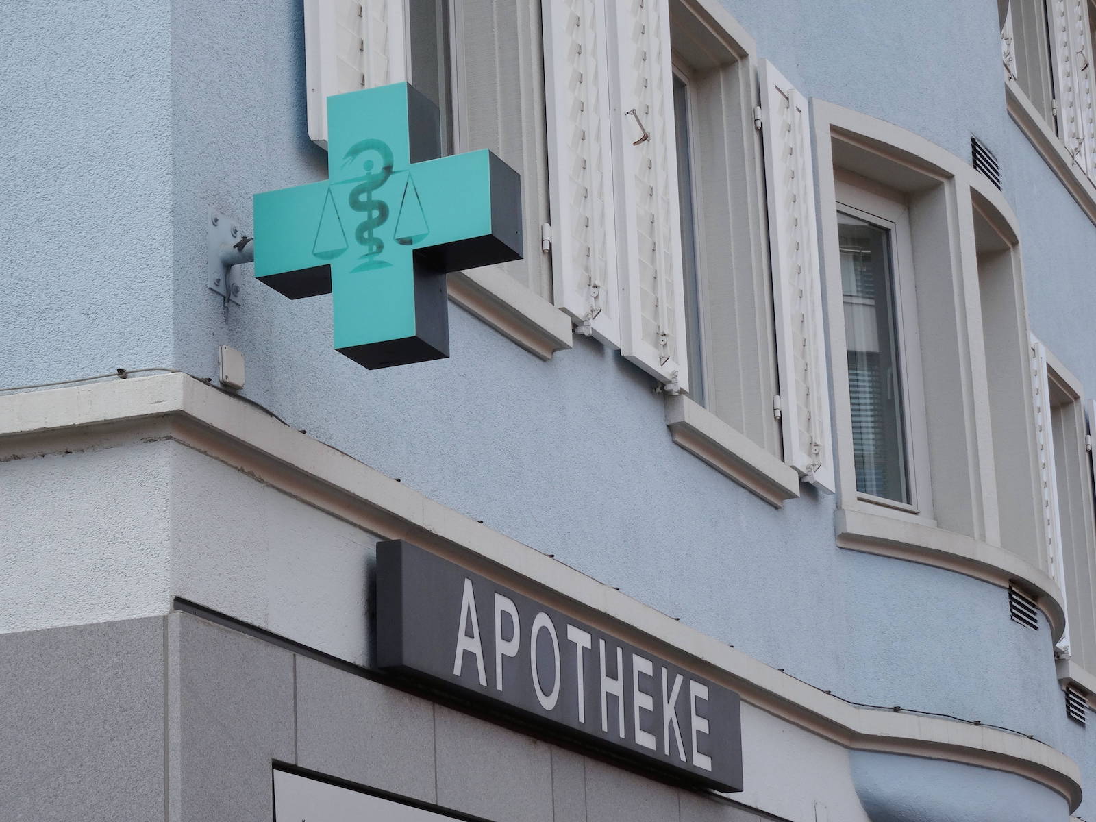 Codein-Saft: Berufsverbot für Apotheker Codein-Saft: Berufsverbot für Apotheker