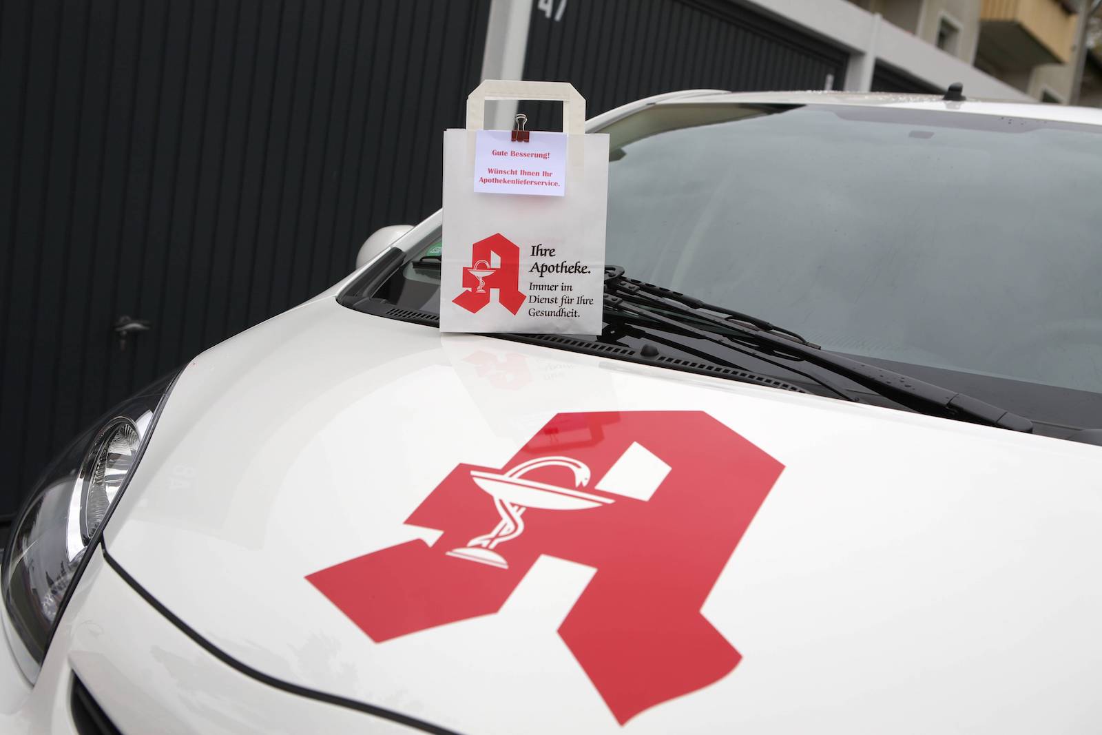 Red Medical: Bote soll mit Laptop ins Heim fahren Red Medical: Bote soll mit Laptop ins Heim fahren