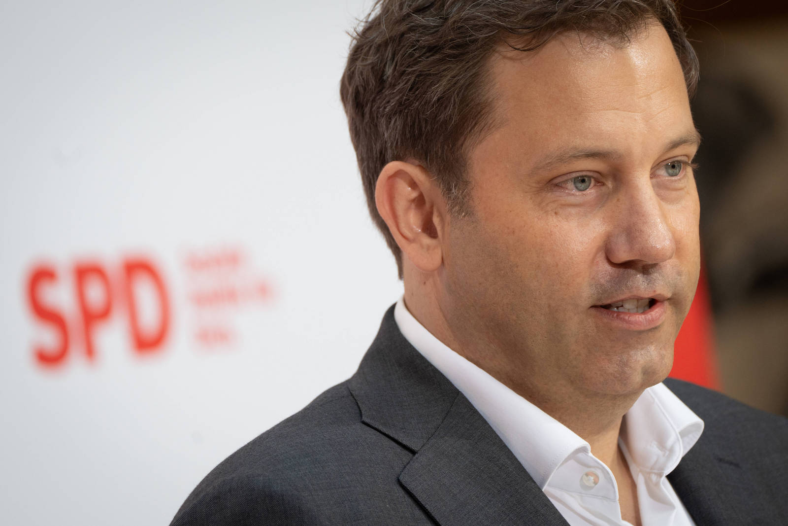 Klingbeil über Krebserkrankung und Koalitionsverhandlungen Klingbeil über Krebserkrankung und Koalitionsverhandlungen