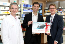 mea Gewinnuebergabe Honberg Apotheke