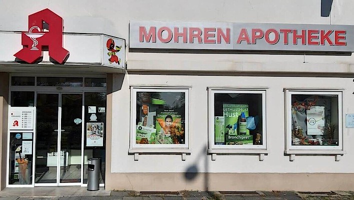 Rassismus Streit Demo Vor Mohren Apotheke Apotheke Adhoc 