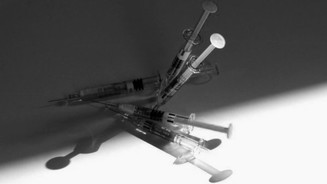 spritzen grau eh Symbolbild: Spritzen