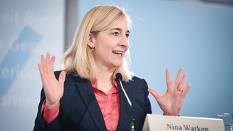Union verschiebt Klinikreform Nina Warken spricht