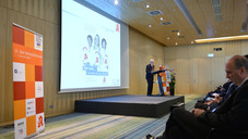 Honorarforderung und Rekordergebnis Honorarforderung und Rekordergebnis