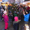 Kollektives Christbaumschmücken für Kinder Kollektives Christbaumschmücken für Kinder