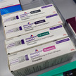 Mounjaro: Rezeptfälschungen „haben sich weiterentwickelt“ Foto: Eine Schublade mit Mounjaro-Umverpackungen