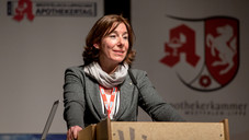 wlat overwiening pult Apothekertag mit Bahr und Schmidt