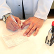 Gefälschter Apothekenstempel: 479.000 Euro erbeutet Rezept und Stempel
