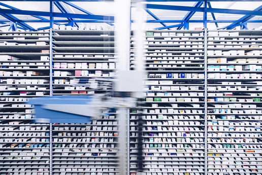 Kommissionierer der Apotheke des Klinikums Stuttgart