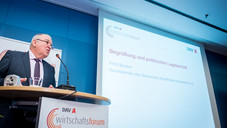 dav wifo 17 becker5 Domma Fakten und Forderungen: DAV-Treff in Berlin