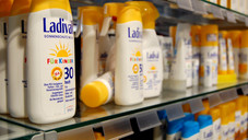 ladival regal sonne aa Apotheken verkaufen mehr Sonnenschutz