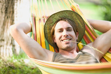 2 Mann in Ha ngematte 72 dpi