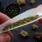 Hanfparade: Demonstranten fordern umfassende Legalisierung Symbolbild: Person dreht einen Joint